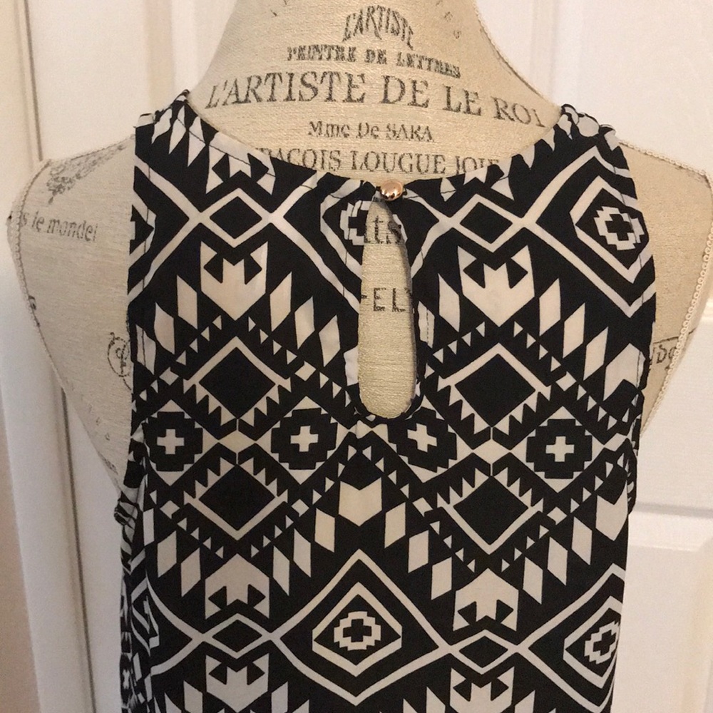 Blouse ❤️ - Picture 3 of 4